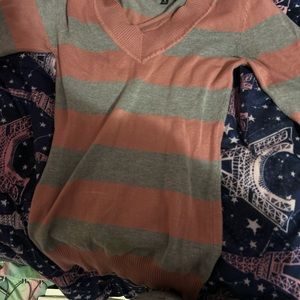 Small sweater shirt grey and pink